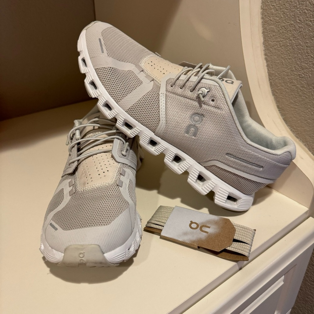 Women’s 9 On Cloud 5 running shoe